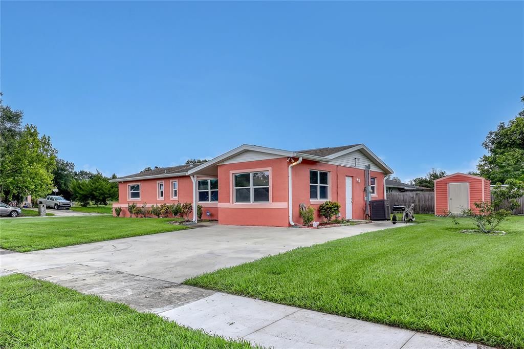 2013 GLENDALE BOULEVARD, Mims, FL 32754