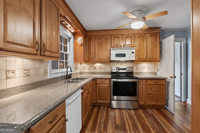 7085 Hobgood Road, Fairburn, GA 30213