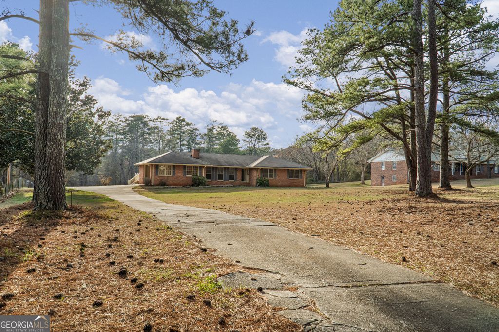 7085 Hobgood Road, Fairburn, GA 30213
