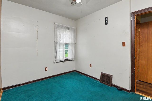 13650 IL Route 29, Pekin, IL 61554
