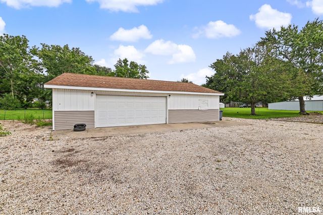 13650 IL Route 29, Pekin, IL 61554