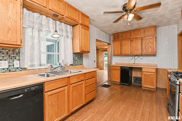 13650 IL Route 29, Pekin, IL 61554