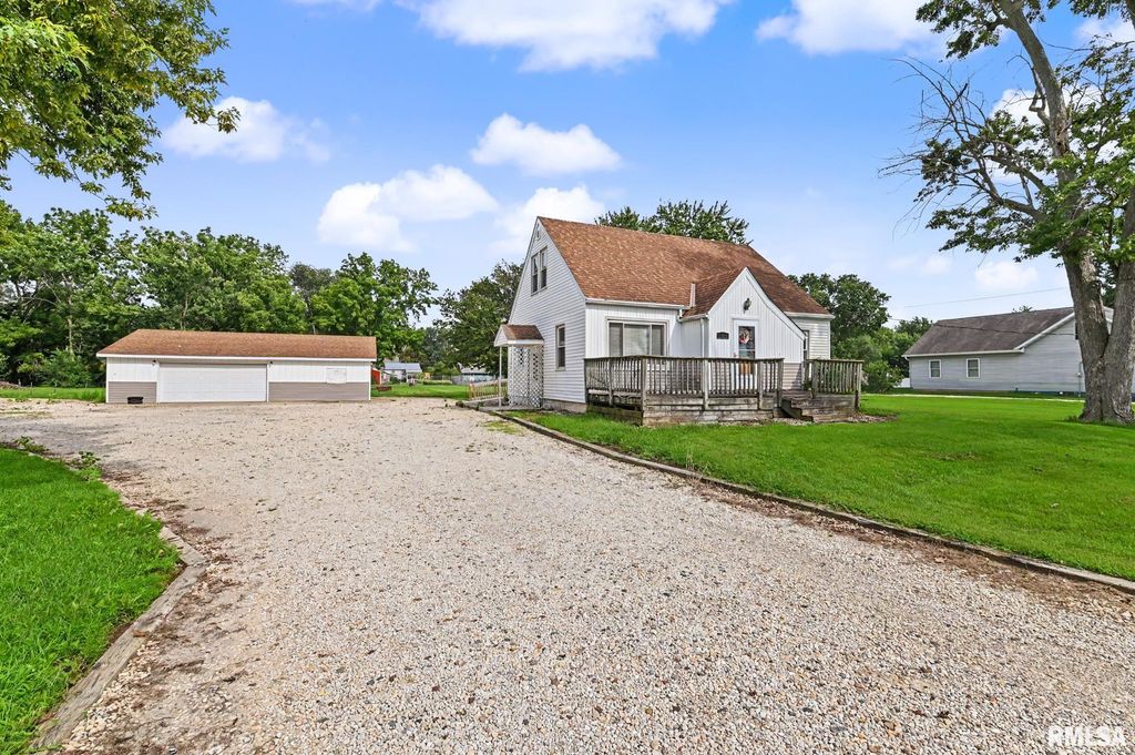 13650 IL Route 29, Pekin, IL 61554