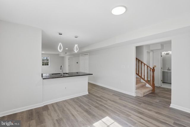 5107 CALL PL SE, Washington, DC 20019