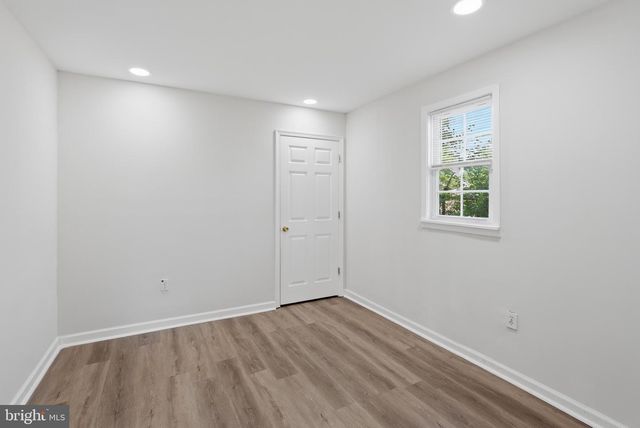 5107 CALL PL SE, Washington, DC 20019