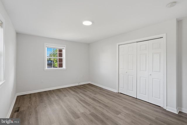 5107 CALL PL SE, Washington, DC 20019