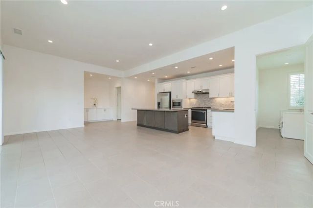 131 Damsel, Irvine, CA 92620