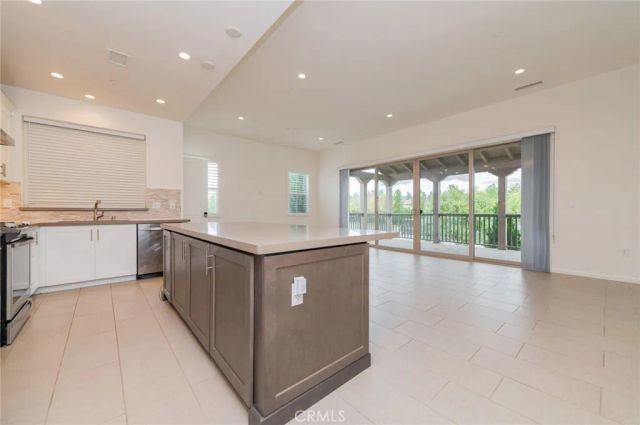 131 Damsel, Irvine, CA 92620