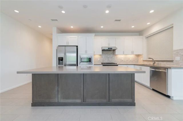 131 Damsel, Irvine, CA 92620