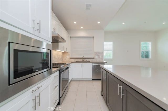 131 Damsel, Irvine, CA 92620