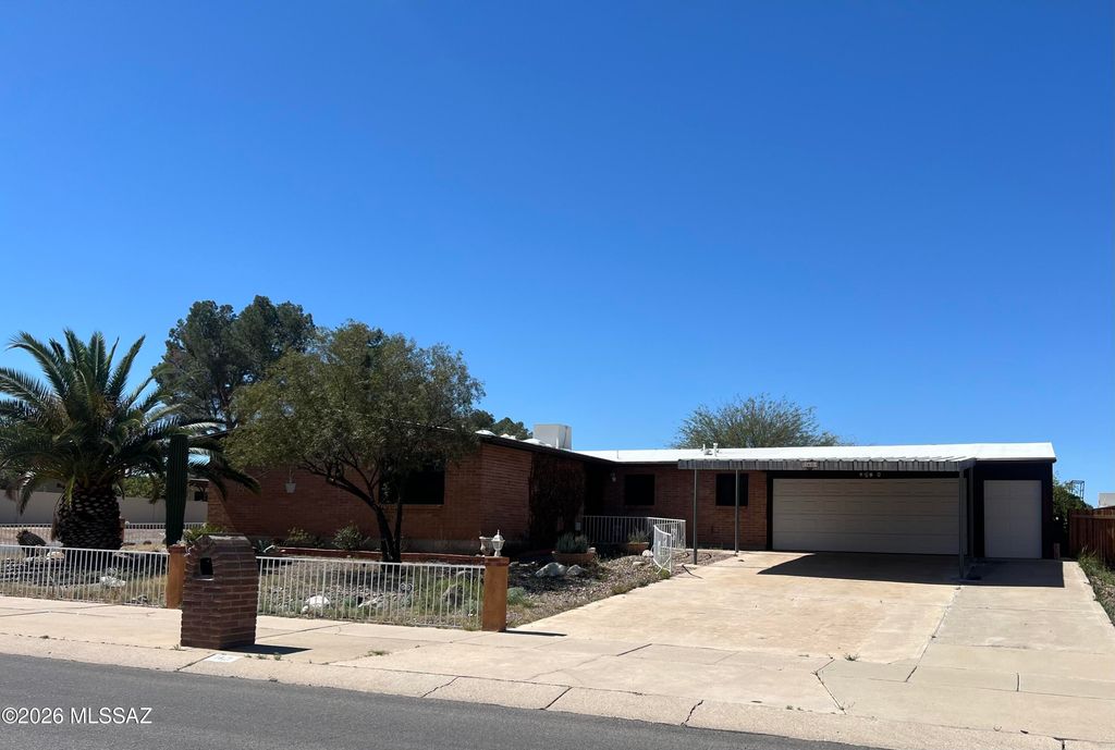 1401 N Grady Avenue, Tucson, AZ 85715