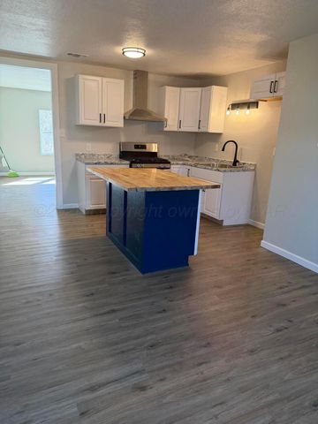 209 ELM Avenue, Dumas, TX 79029