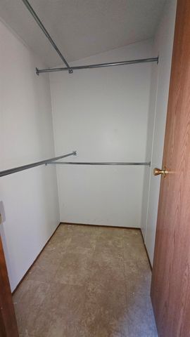 20989 Renee Dr., Chandler, TX 75758