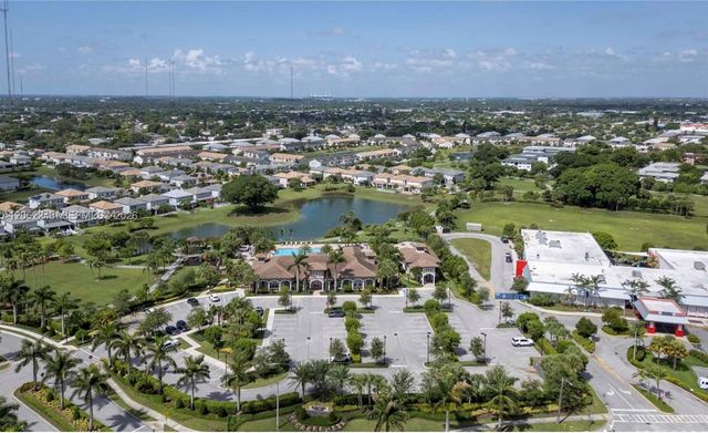 1240 Eucalyptus Dr 2, Hollywood, FL 33021