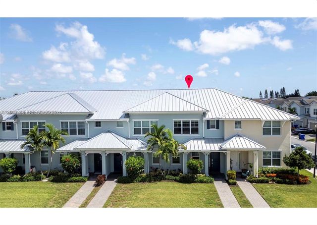 1240 Eucalyptus Dr 2, Hollywood, FL 33021