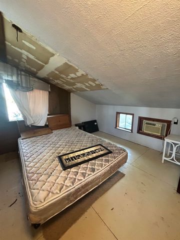 17458 S County Road 4256, Henderson, TX 75654