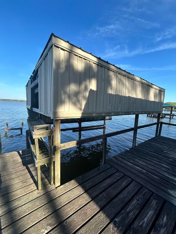 17458 S County Road 4256, Henderson, TX 75654