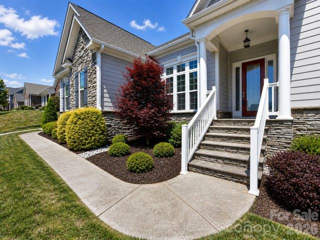 4198 Abernathy Place, Harrisburg, NC 28075