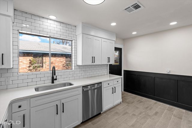 4216 Evelyn St, Bossier City, LA 71112