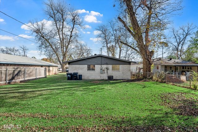 4216 Evelyn St, Bossier City, LA 71112