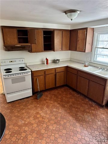 308 Kramer Drive, Syracuse, NY 13207