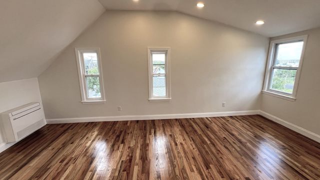 9 Crestway Rd, Boston, MA 02128