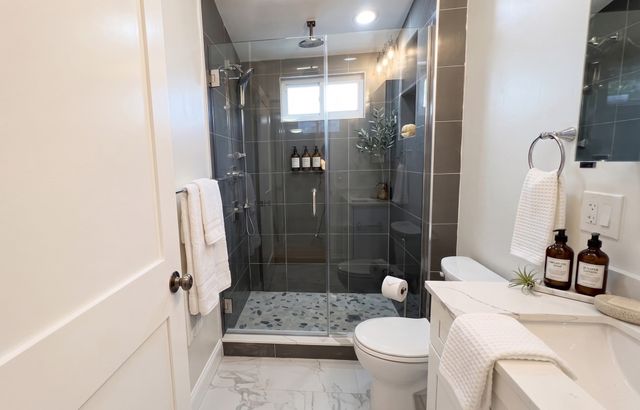 9 Crestway Rd, Boston, MA 02128