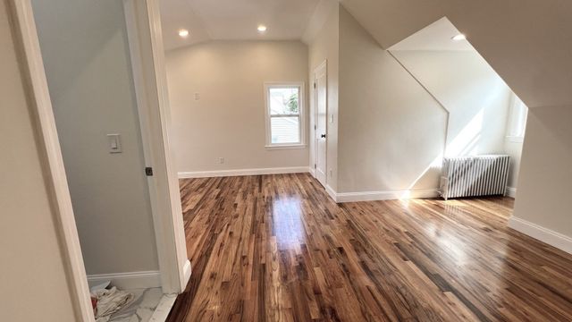 9 Crestway Rd, Boston, MA 02128