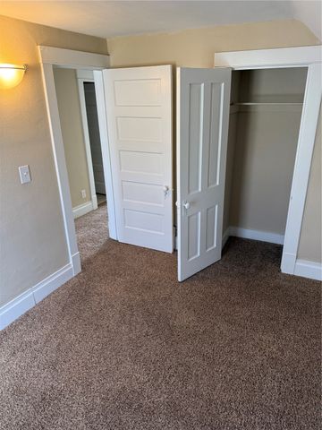 927 F Avenue NW, Cedar Rapids, IA 52405
