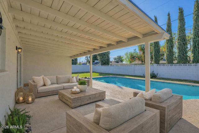 501 W SELDON Lane, Phoenix, AZ 85021