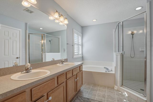 1516 Timber Trace Dr, St Augustine, FL 32092