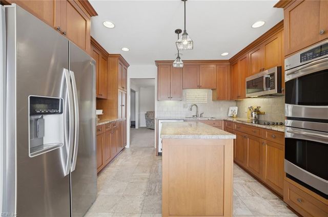 4717 Haygood Point RD, Virginia Beach, VA 23455