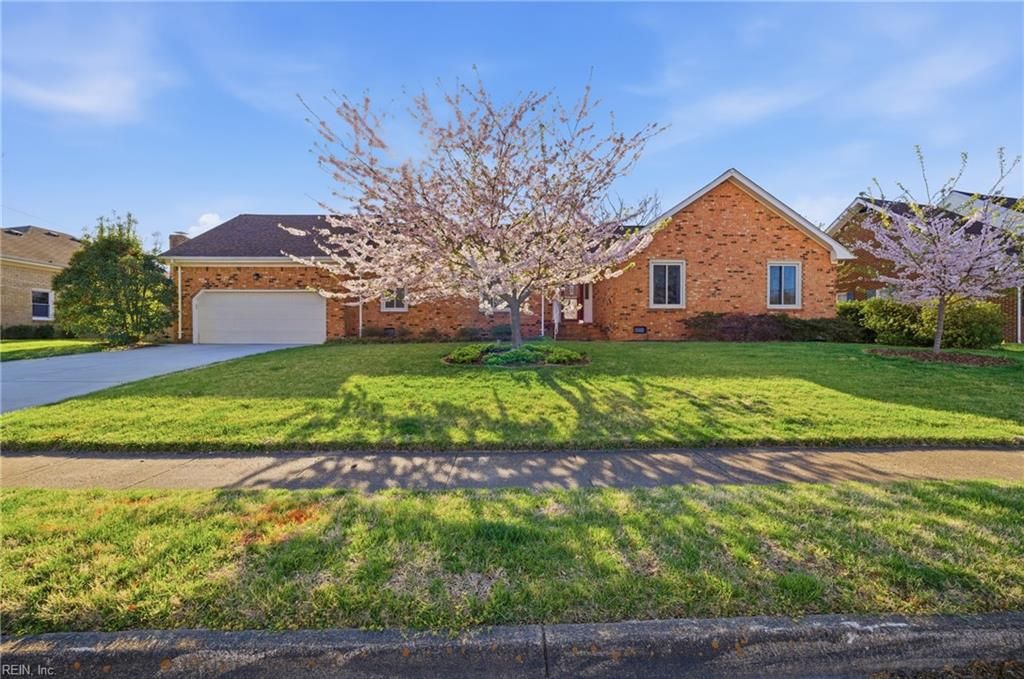 4717 Haygood Point RD, Virginia Beach, VA 23455