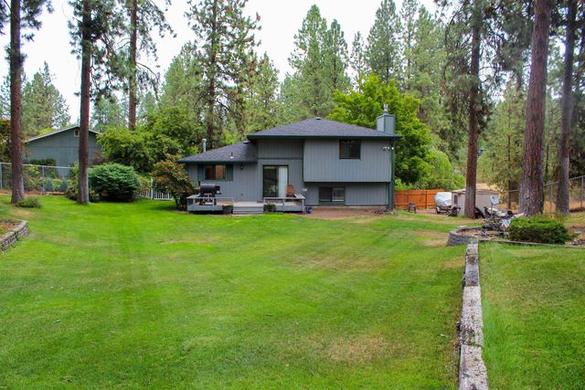 8311 N Greenwood Ct, Spokane, WA 99208
