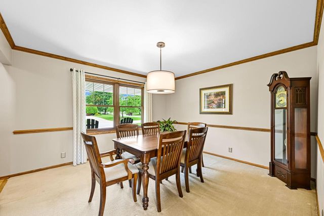 16515 W Melody DRIVE, New Berlin, WI 53151