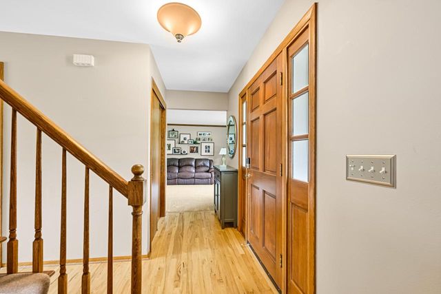 16515 W Melody DRIVE, New Berlin, WI 53151
