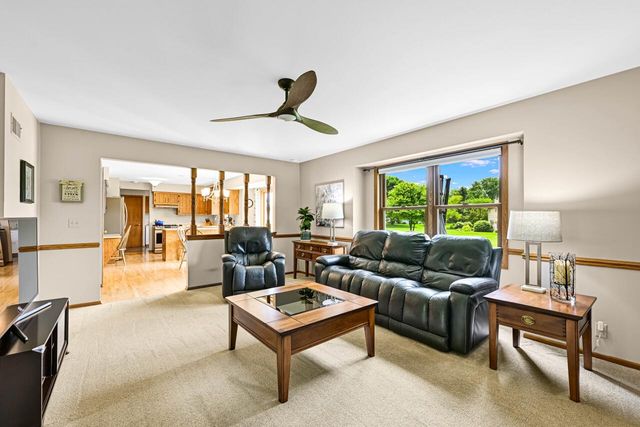 16515 W Melody DRIVE, New Berlin, WI 53151