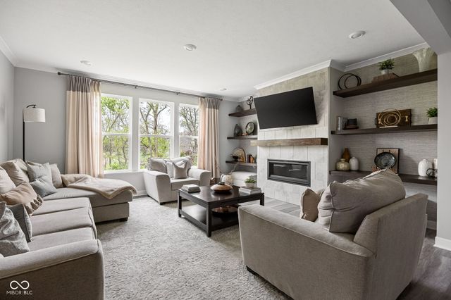 6021 Godello Circle, Zionsville, IN 46077
