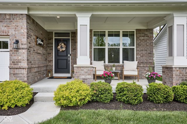 6021 Godello Circle, Zionsville, IN 46077