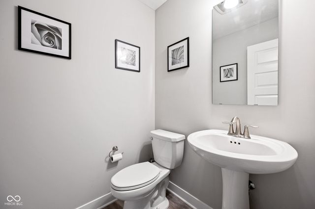 6021 Godello Circle, Zionsville, IN 46077