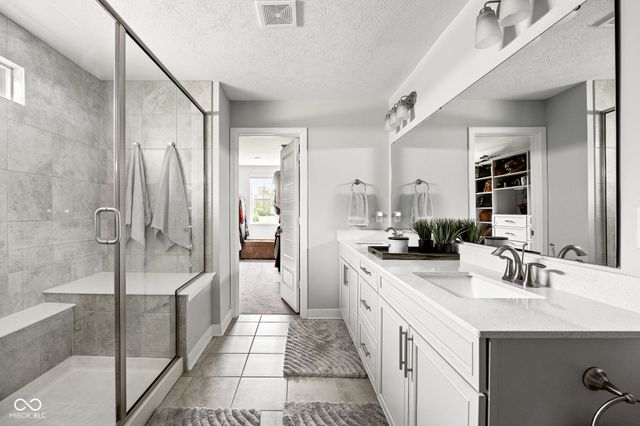 6021 Godello Circle, Zionsville, IN 46077