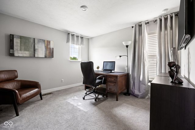 6021 Godello Circle, Zionsville, IN 46077