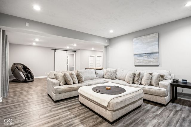6021 Godello Circle, Zionsville, IN 46077