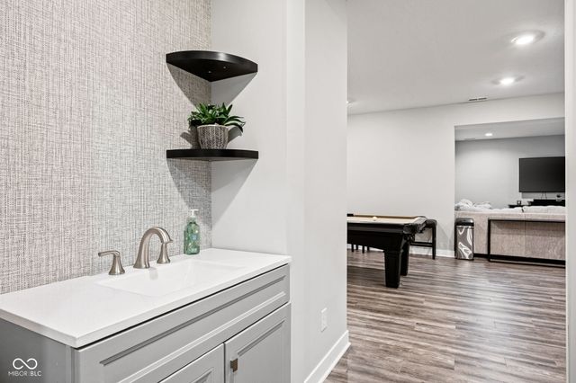 6021 Godello Circle, Zionsville, IN 46077