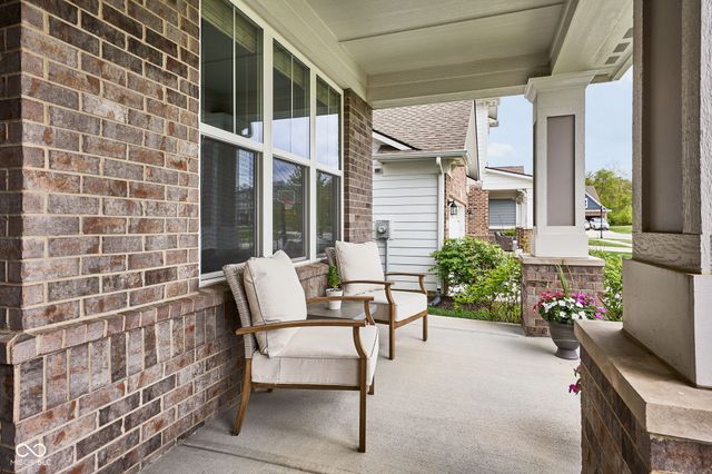 6021 Godello Circle, Zionsville, IN 46077