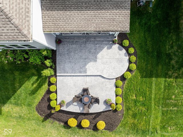 6021 Godello Circle, Zionsville, IN 46077