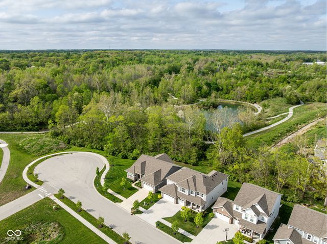 6021 Godello Circle, Zionsville, IN 46077