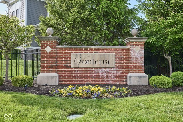 6021 Godello Circle, Zionsville, IN 46077