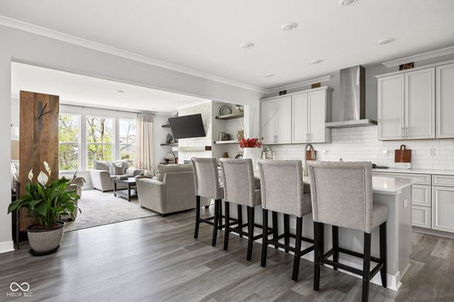 6021 Godello Circle, Zionsville, IN 46077