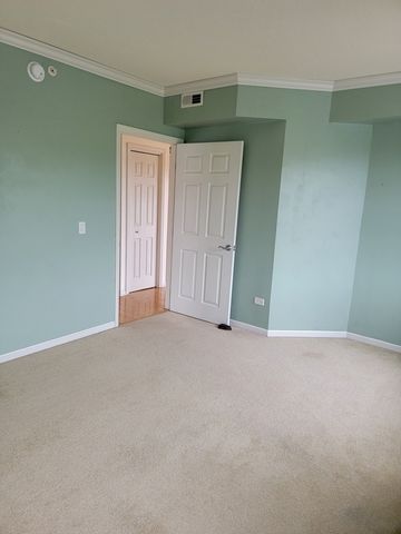 49 Old Frankfort Way 210, Frankfort, IL 60423